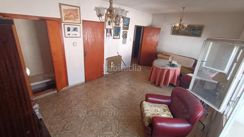 Foto 4189ed4b-9bc4-40e7-9f04-bbd1afcfafb1. Casa para reformar en Bulevar-Plaza Castilla Azuqueca de Henares