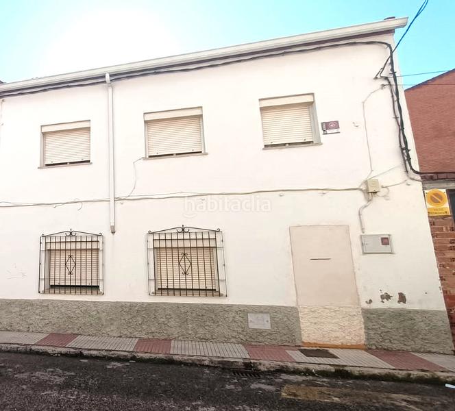 Foto 5887b762-6968-4ab7-afd6-96f6ad8a57a5. Casa para reformar en Bulevar-Plaza Castilla Azuqueca de Henares