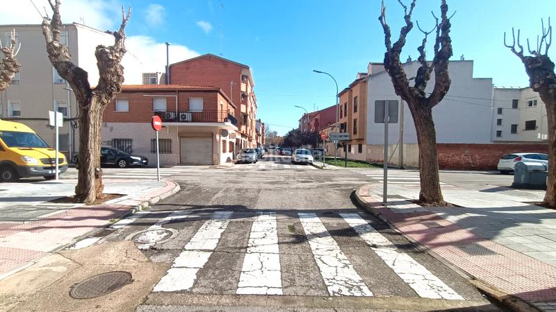 Foto 5dca19f3-6086-4af2-8eaa-9638bfb54273. Casa para reformar en Bulevar-Plaza Castilla Azuqueca de Henares