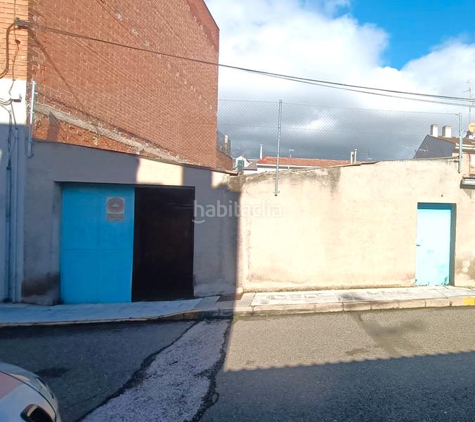 Foto efcc0638-de78-4542-864b-fb828ebb50c1. Casa para reformar en Bulevar-Plaza Castilla Azuqueca de Henares