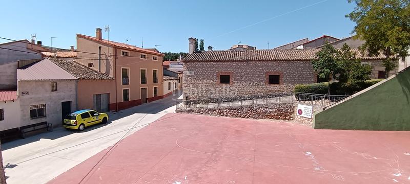 Foto 2cde16b8-563d-4c52-baeb-18e4044e02b5. Casa amb xemeneia aparcament a Valdearenas