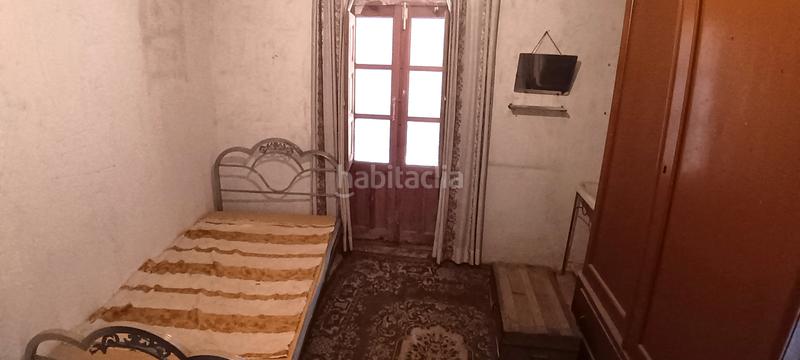 Foto 6d984871-a81e-408e-bf7e-54a77cf348c8. Casa amb xemeneia aparcament a Valdearenas