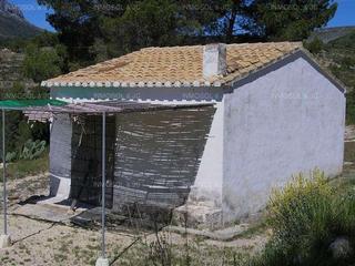 Terreny residencial a Benissa Pueblo. Terreno rustico con casita