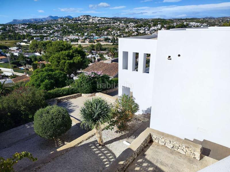 Foto 0b9655f6-55e3-4617-aaa4-a572f4c06ed2. Chalet con piscina in Paichi Moraira