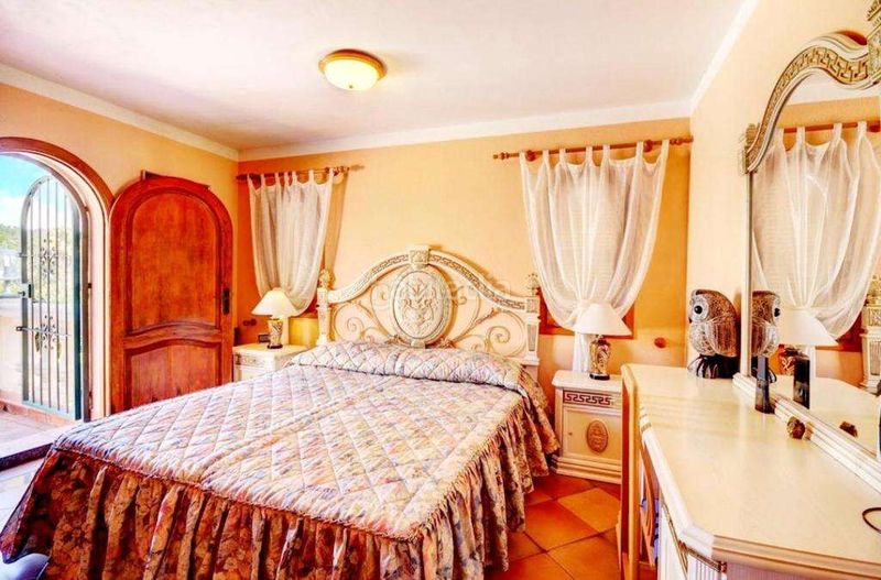 Foto a9e2dfef-460d-484d-bb16-26e5feb2d13b. Chalet en Cala Advocat-Baladrar Benissa