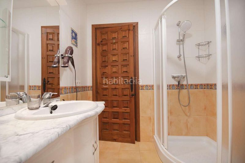 Foto 0dae48e5-f7a6-4fb0-8285-a424fa18f243. Xalet amb calefacció aparcament piscina a Cala Advocat-Baladrar Benissa