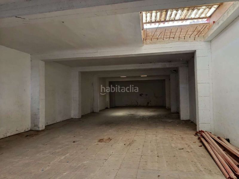 Foto c35e201d-6aca-4706-a45d-304a68a2cddb. Edificio in Centro Pedreguer