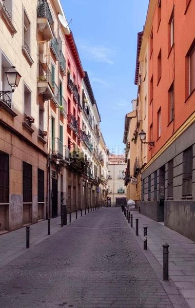 Foto b6b30329-4224-4897-84f6-0ca1ef3be356. Estudi amb calefacció a Embajadores-Lavapiés Madrid
