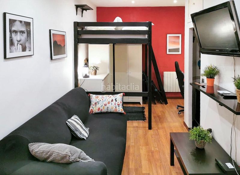 Foto abd2f549-965d-4fb3-acc6-b270ed177a0b. Estudio en Embajadores-Lavapiés Madrid