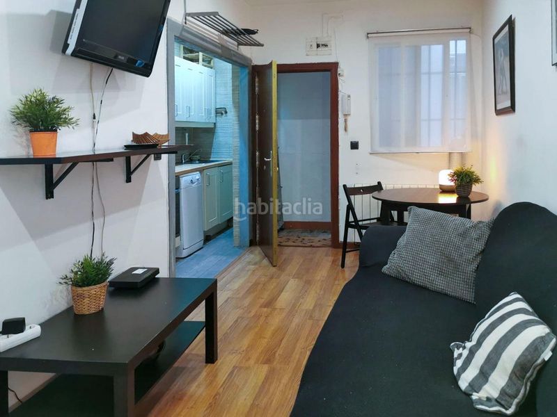 Foto ffe68588-66c1-4a98-9579-e0e9afb49d8b. Estudio en Embajadores-Lavapiés Madrid