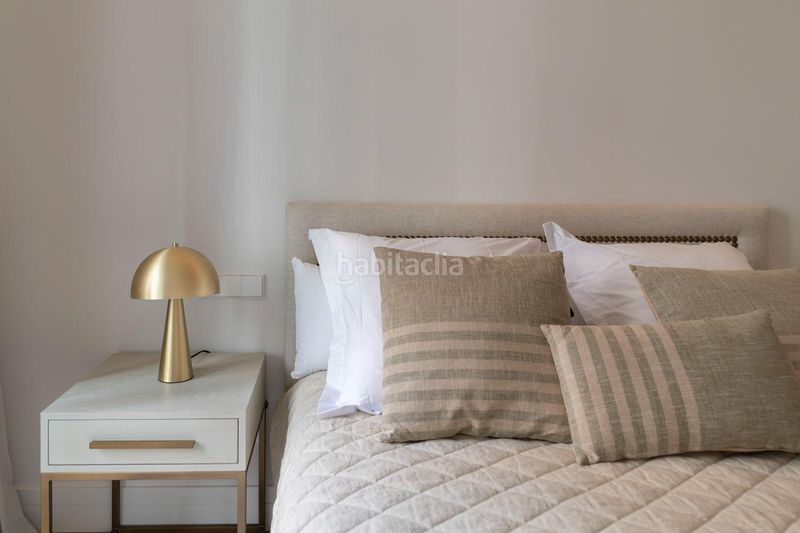 Foto 298179e6-d84d-4d84-bef2-355922a7d328. Rent flat in Sol Madrid