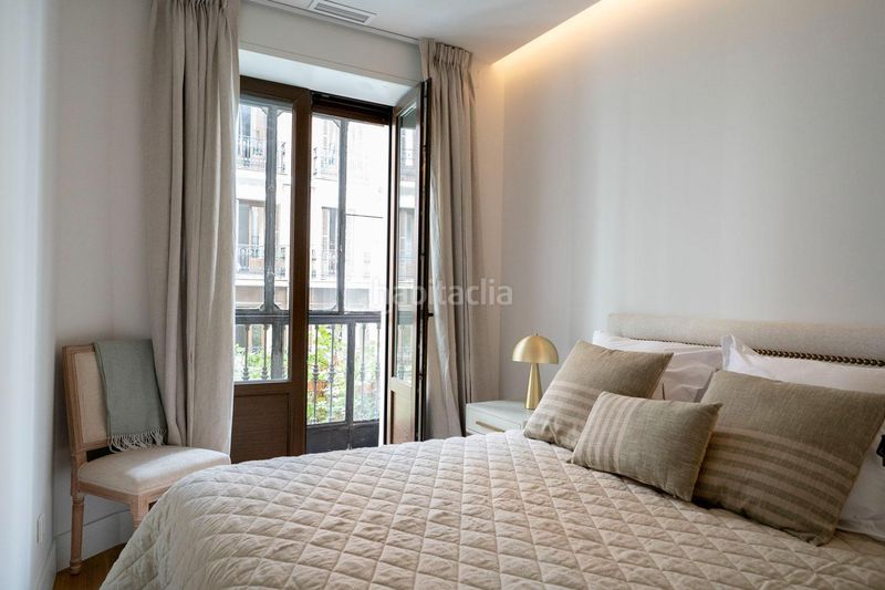 Foto 5107b67e-a9ac-404d-ae92-bbb5ddc6f578. Rent flat in Sol Madrid