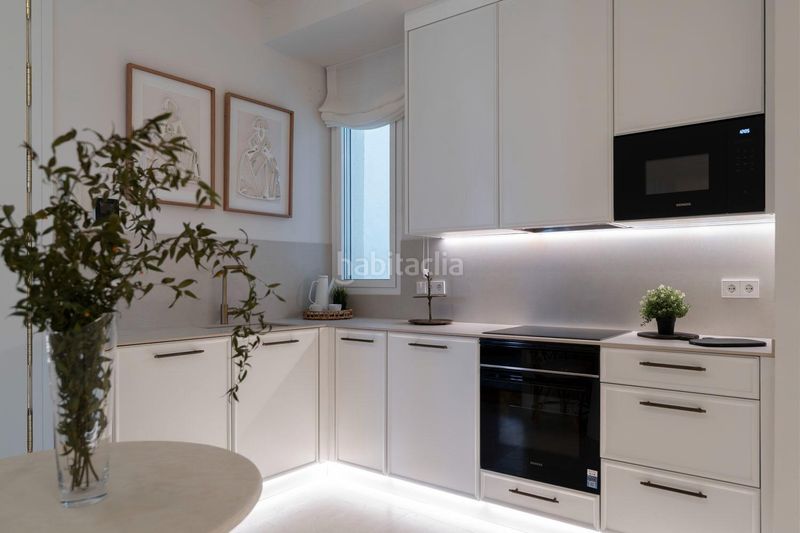 Foto d900231c-02b5-4b73-a304-d9f8f441dea2. Rent flat in Sol Madrid