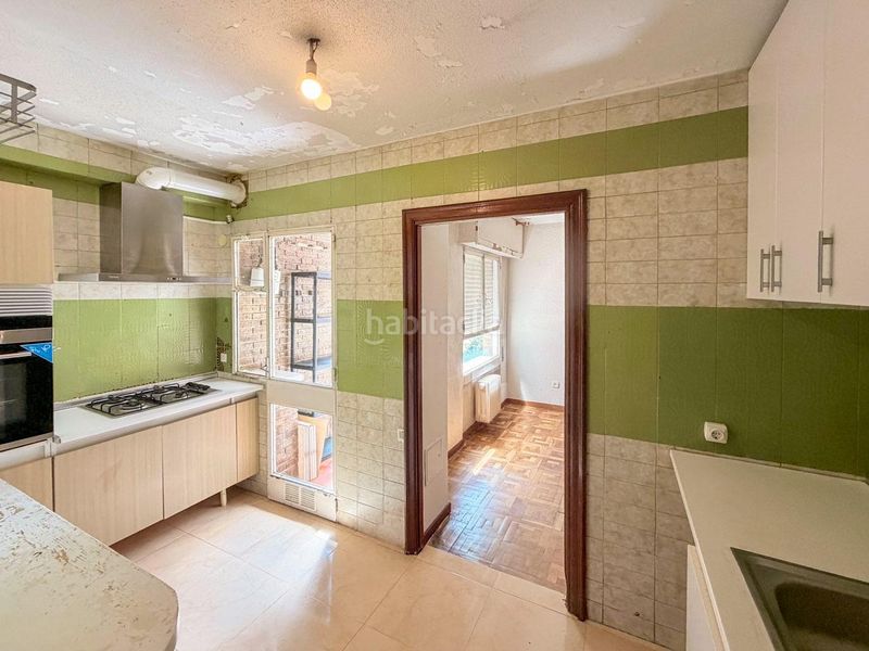 Foto 02b008c1-fcd5-483e-bede-670e69d6340c. Pis amb aparcament a Alameda de Osuna Madrid