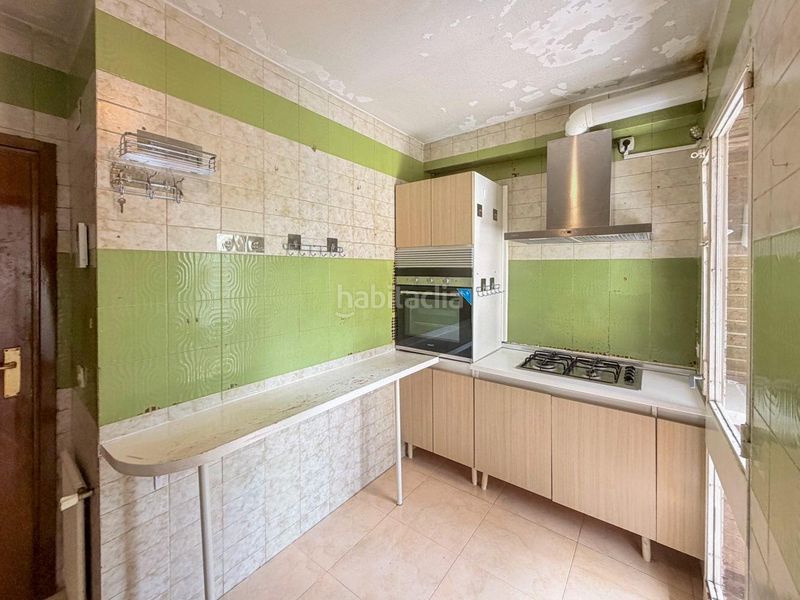 Foto 1653312f-bf28-483b-8706-7fb2859aa1a1. Pis amb aparcament a Alameda de Osuna Madrid