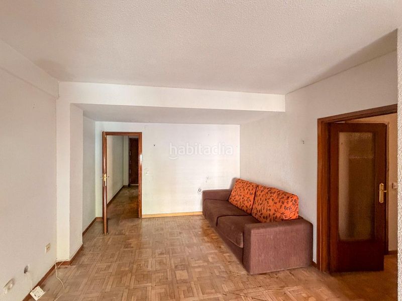 Foto 3dc98199-1b19-4660-a3dd-c540f48dcecf. Pis amb aparcament a Alameda de Osuna Madrid