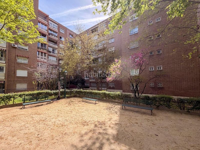 Foto 5d27e579-e012-437d-a2c8-5c2f0c114585. Pis amb aparcament a Alameda de Osuna Madrid