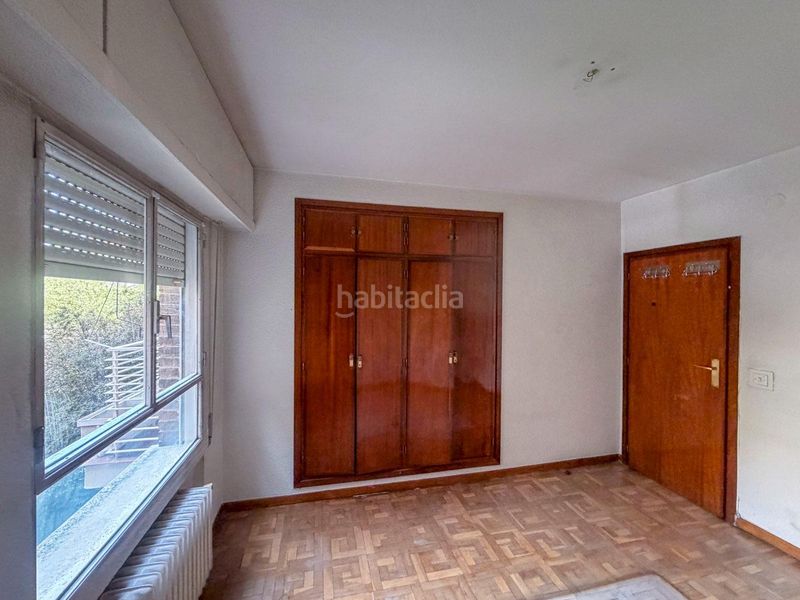 Foto 961c0e95-f6e0-43ba-af6a-702d195288ea. Pis amb aparcament a Alameda de Osuna Madrid