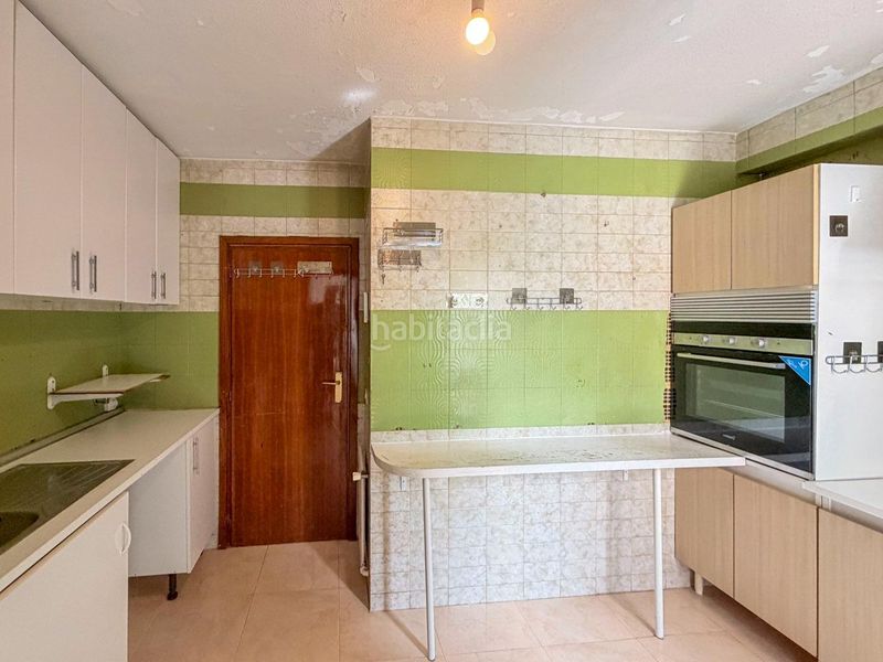 Foto a8564634-ed21-411e-9300-870e52b51994. Pis amb aparcament a Alameda de Osuna Madrid