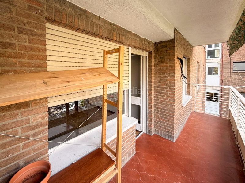 Foto d72d057b-fd1e-4d93-926b-8067c26124c8. Pis amb aparcament a Alameda de Osuna Madrid