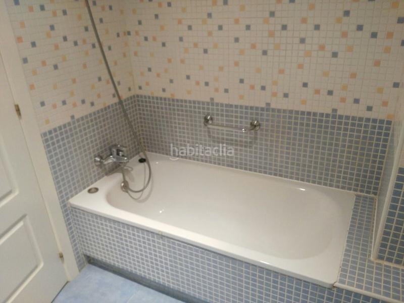 Foto 13b95714-df8e-43a4-a0b5-22a846123923. Piso en calle de deyanira 59 piso de dos dormitorios. gareje. urbanización con piscina, padel, gimnasio y portero 24h. zona plenilunio en Madrid