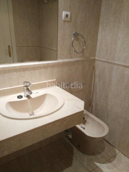 Foto d8558e18-9e57-4c48-89e8-a2379808dcb3. Flat with heating parking pool in Rejas Madrid