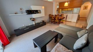 Appartement à Avinguda ancha de castelar 104. Apartamento con dos patios