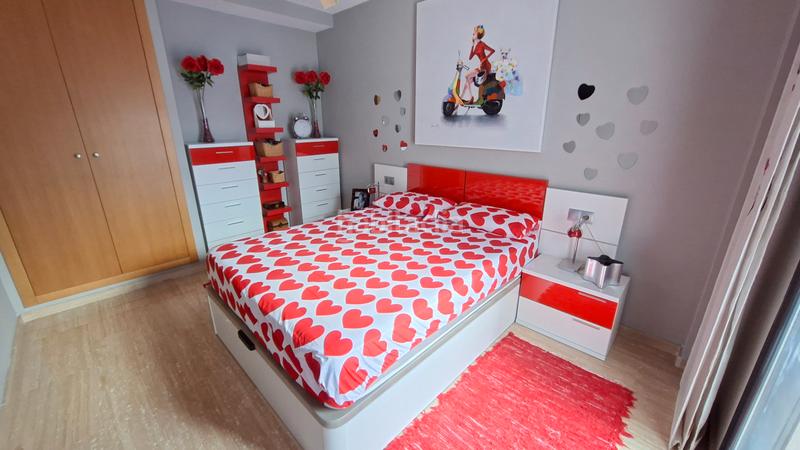 Foto ce5dd7ea-e659-477b-be24-f1aa4fc26989. Duplex con parcheggio in Centro Sant Vicent del Raspeig