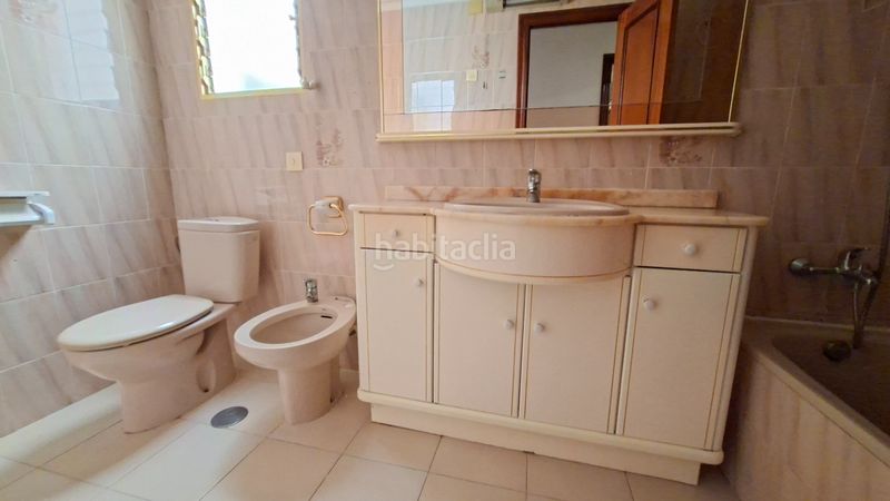 Foto dbc64c3d-ce8a-4820-a142-527eecd118fb. Pis a Centro Sant Vicent del Raspeig