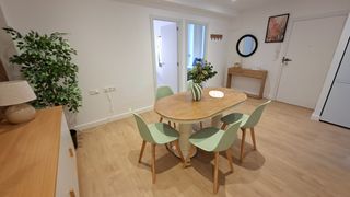 Miete Etagenwohnung  Avinguda de la llibertat. Alquiler estudiantes 5 habitaciones