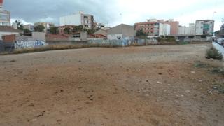 Terreno residencial  Calle reyes catlicos