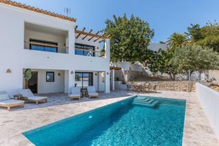 Casa en Cap Mart - El Tossalet - Pinomar. Chalet con vistas al mar cerca del arenal