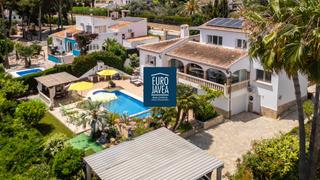 Maison à Cap Martí - El Tossalet - Pinomar. Villa de lujo en exclusiva con vistas panorámicas cerca de  la p