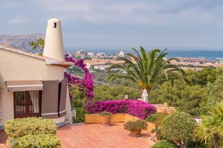 Maison à Cap Martí - El Tossalet - Pinomar. Villa a la venta en jávea con mucho carácter con vistas al mar