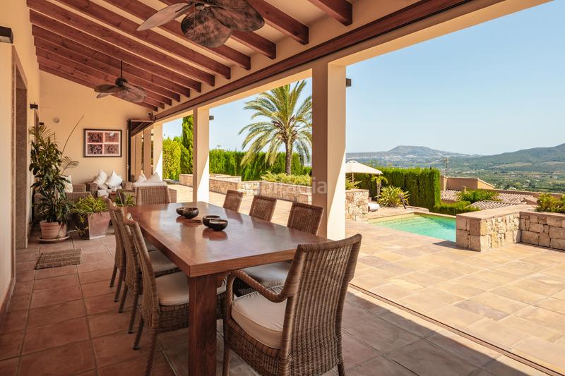 Foto 467f59a5-a47a-4b13-83c5-18f013d4fec0. Casa villa armonía elegancia, lujo y vistas panoramicas en el montgó en Xàbia