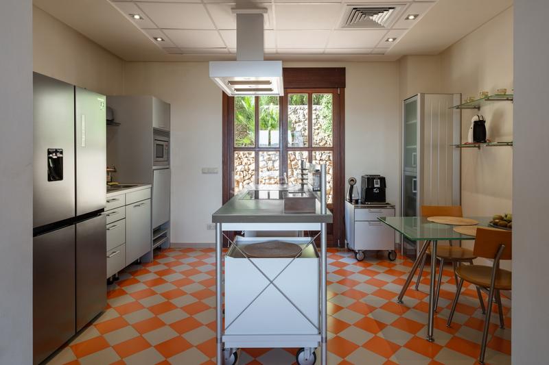Foto 52bed137-5486-45a2-8388-ba818b9cbba6. Casa villa armonía elegancia, lujo y vistas panoramicas en el montgó en Xàbia