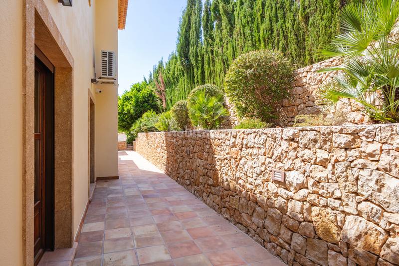 Foto 538b2929-1472-4726-9b90-f143832e73e2. Casa villa armonía elegancia, lujo y vistas panoramicas en el montgó en Xàbia