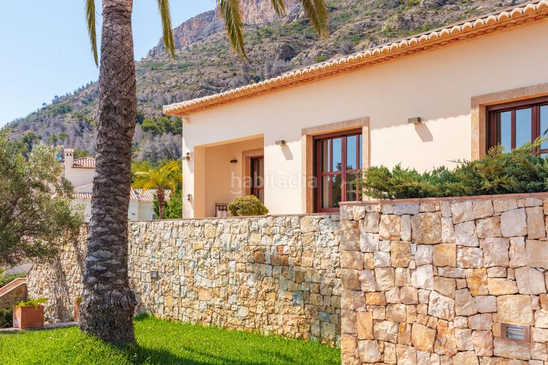 Foto fcafb632-8b46-49f5-a798-be3899b6bcf3. Casa villa armonía elegancia, lujo y vistas panoramicas en el montgó en Xàbia