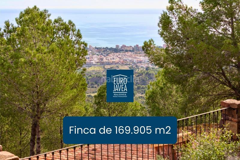 Foto f53fd4c5-6529-468d-88d4-85f98c7278b7. Casa amb piscina a Pueblo Benicasim / Benicàssim