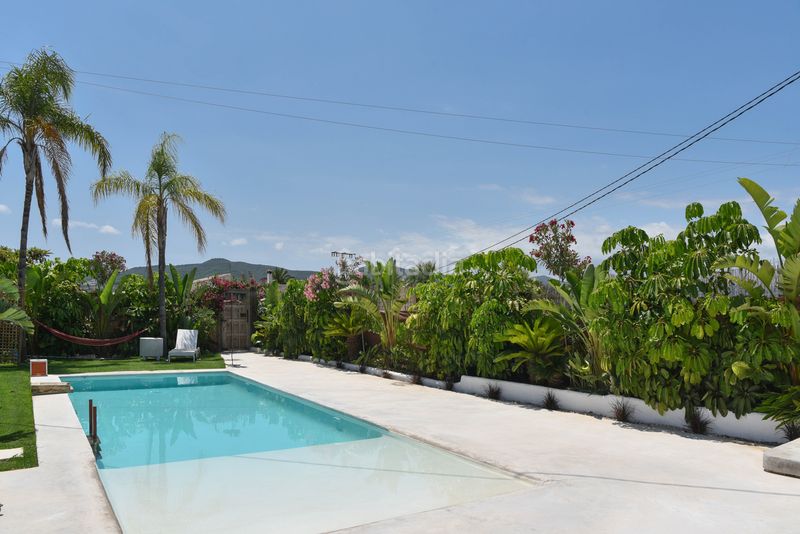 Foto 72e8e336-1141-4f65-a70a-a52b58cab1d7. Casa amb piscina a Montgó - Ermita Xàbia