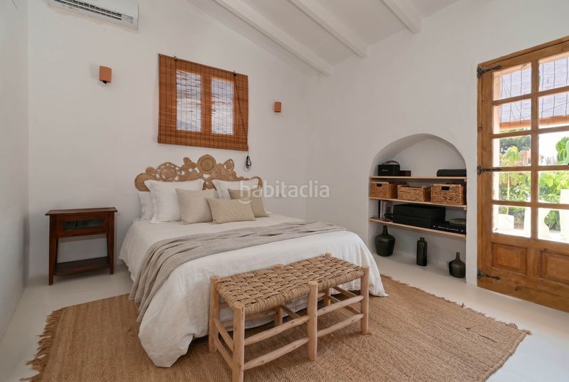 Foto dbbee648-d917-4c74-9945-db55fa47d0ff. Casa amb piscina a Montgó - Ermita Xàbia