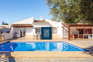 Haus in Puerto. Exclusiva villa valeria en el barrio de puchol, a un paso del ca