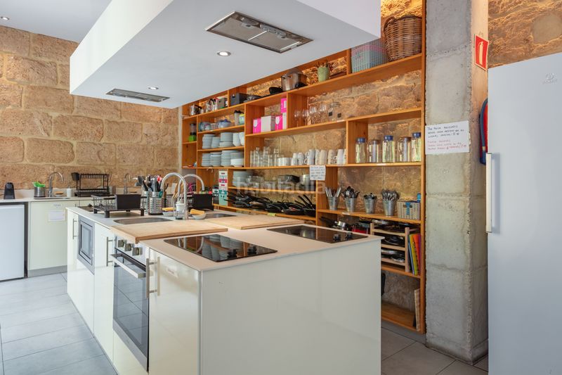 Foto e23efb18-8a89-4c36-b847-1a4c2576fe04. Apartamento hostel con encanto en el casco antiguo de jávea con terraza chill out en Xàbia