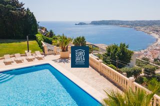 Casa a Puerto. Exclusiva villa elena con vistas al mar y apartamentos de invita