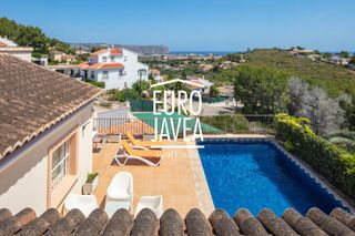 Casa a Cap Martí - El Tossalet - Pinomar. Elegante villa amelia con vistas al mar en jávea, cerca de la pl