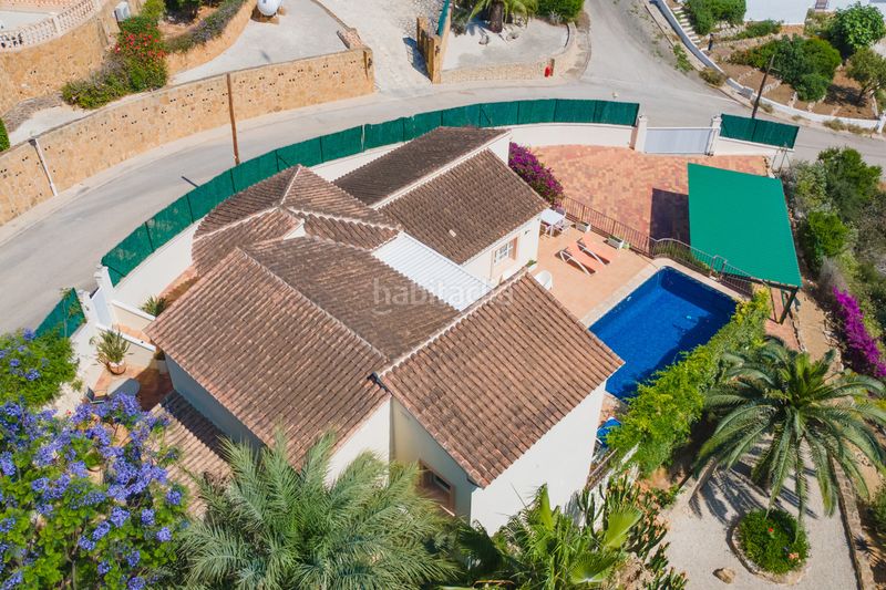 Foto dd8710ea-c4ee-4680-9798-7234602c6e74. Casa amb aparcament piscina a Cap Martí - El Tossalet - Pinomar Xàbia