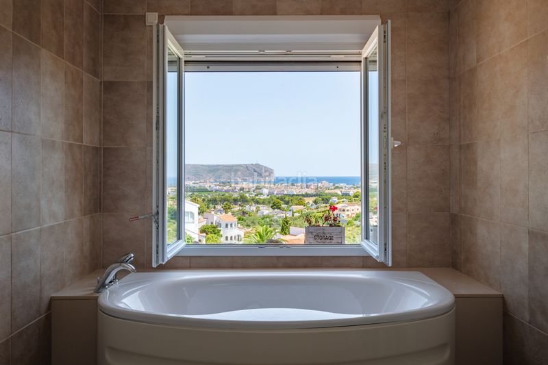 Foto f1b2c8e1-b55f-4dfd-8d4f-3fbdfeaa091a. Casa amb aparcament piscina a Cap Martí - El Tossalet - Pinomar Xàbia