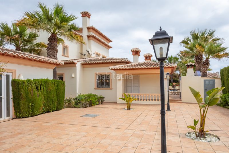 Foto c42abd39-f0f7-4299-8e6c-38ad6e227562. Casa amb aparcament piscina a La Granadella - Costa Nova Xàbia