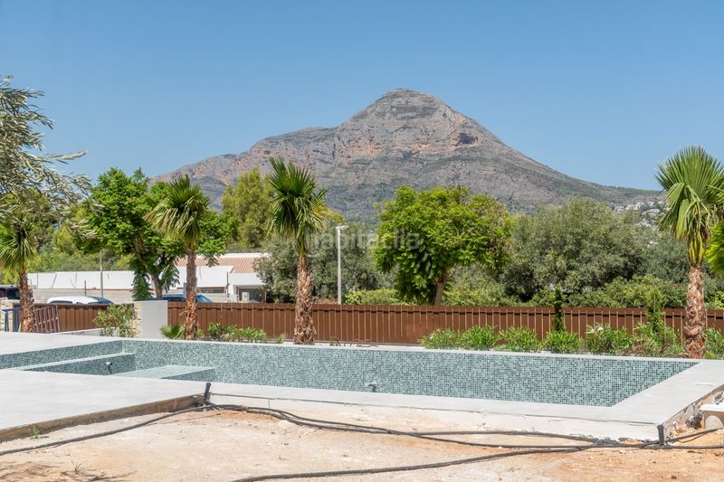 Foto f7ce3945-7f8f-4c1a-909d-3029aaeb5d40. Casa amb aparcament piscina a Partida Comunes-Adsubia Xàbia