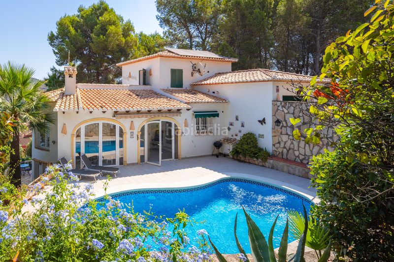Foto 77c342f6-2b25-42f3-bd86-06a0ad226927. Casa amb aparcament piscina a Centro Pedreguer